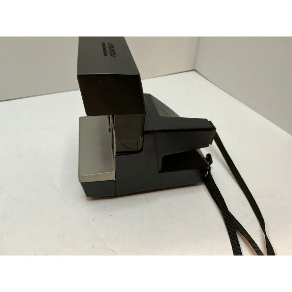 Polaroid Vintage Sun 600 LMS Instant‎ Film Camera Light Management System Black